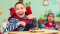 CBD und Autismus – Vorteile und Anwendung bei Kindern und Erwachsenen