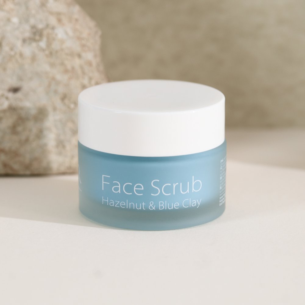 Cannor Hazelnoot gezichtsscrub Blauwe Klei & CBD, 50 ml