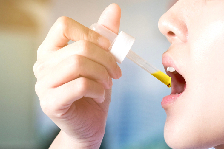 Using CBD drops in the mouth